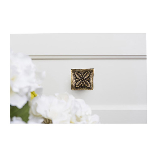 POMO CUADRADO ZAMAK CUERO VIEJO 33MM REI